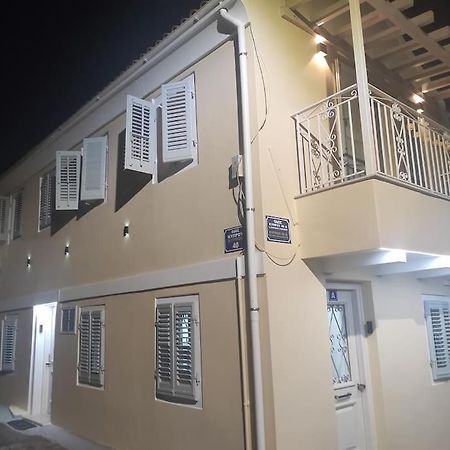 Garitsa Apartments Corfu  Eksteriør billede
